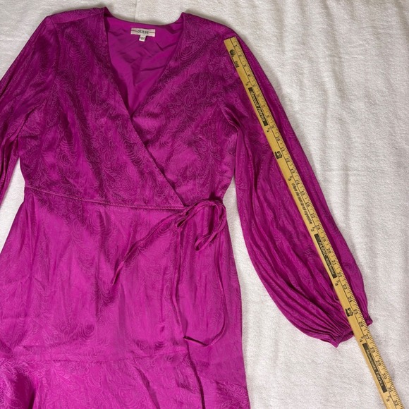 GUESS Midi Wrap Dress Womens XL Magenta Paisley Print Long Sleeve Western Boho - Picture 8 of 16